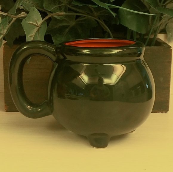 New Harry Potter Polyjuice Potion Cauldron Mug - Picture 2 of 2